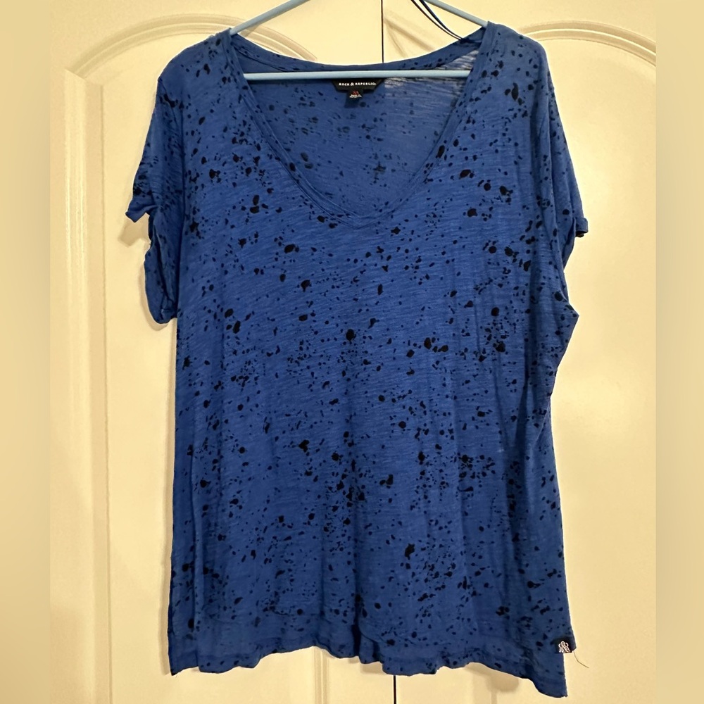 Rock & Republic Charcoal Speckled Tee